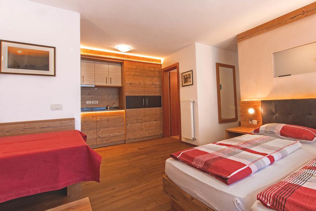 Residence Araldina San Cassiano  Pokoj fotografie